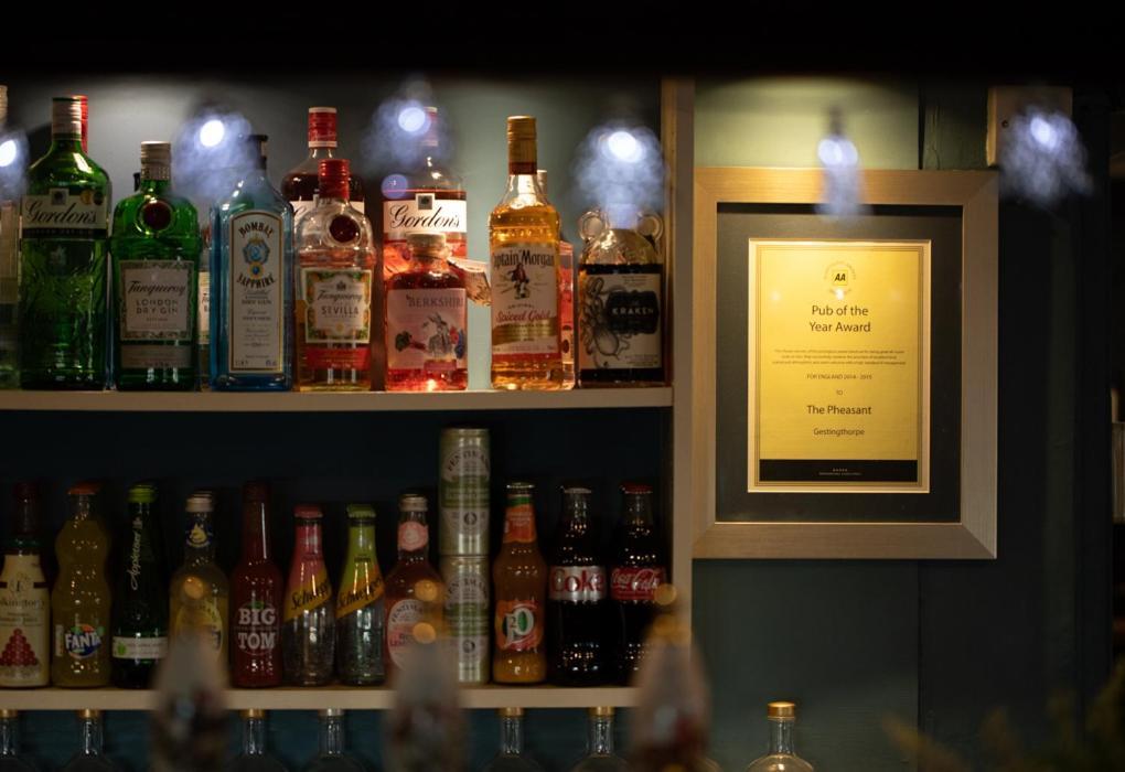The Pheasant Public House & Hotel Gestingthorpe Esterno foto