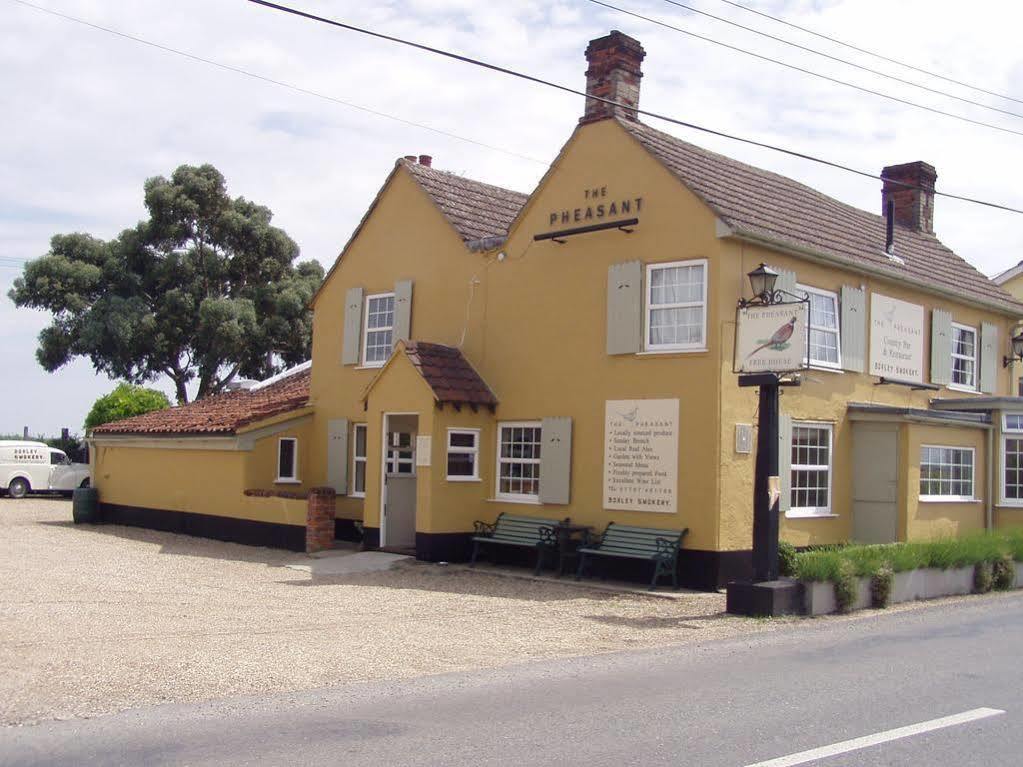 The Pheasant Public House & Hotel Gestingthorpe Esterno foto